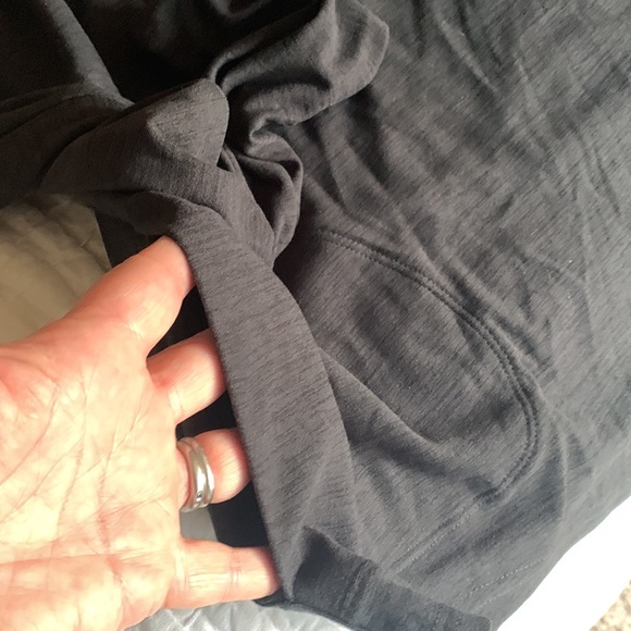 NEW Old Navy sweat wicking lightweight hoodie - Picture 4 of 7